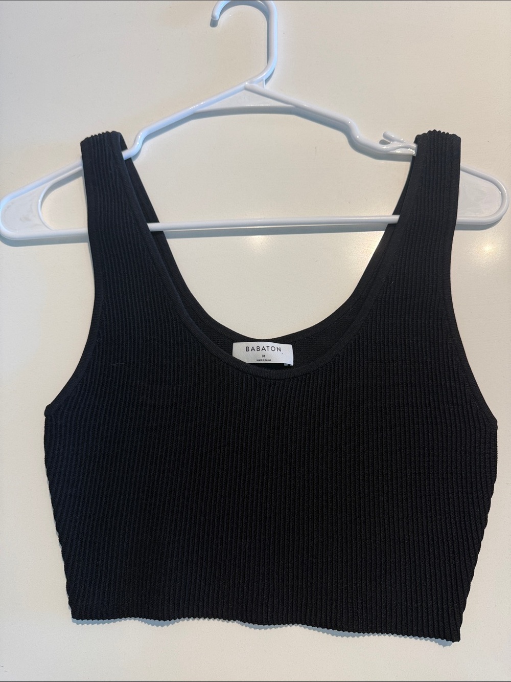 Babaton Black Ribbed Crop Tank